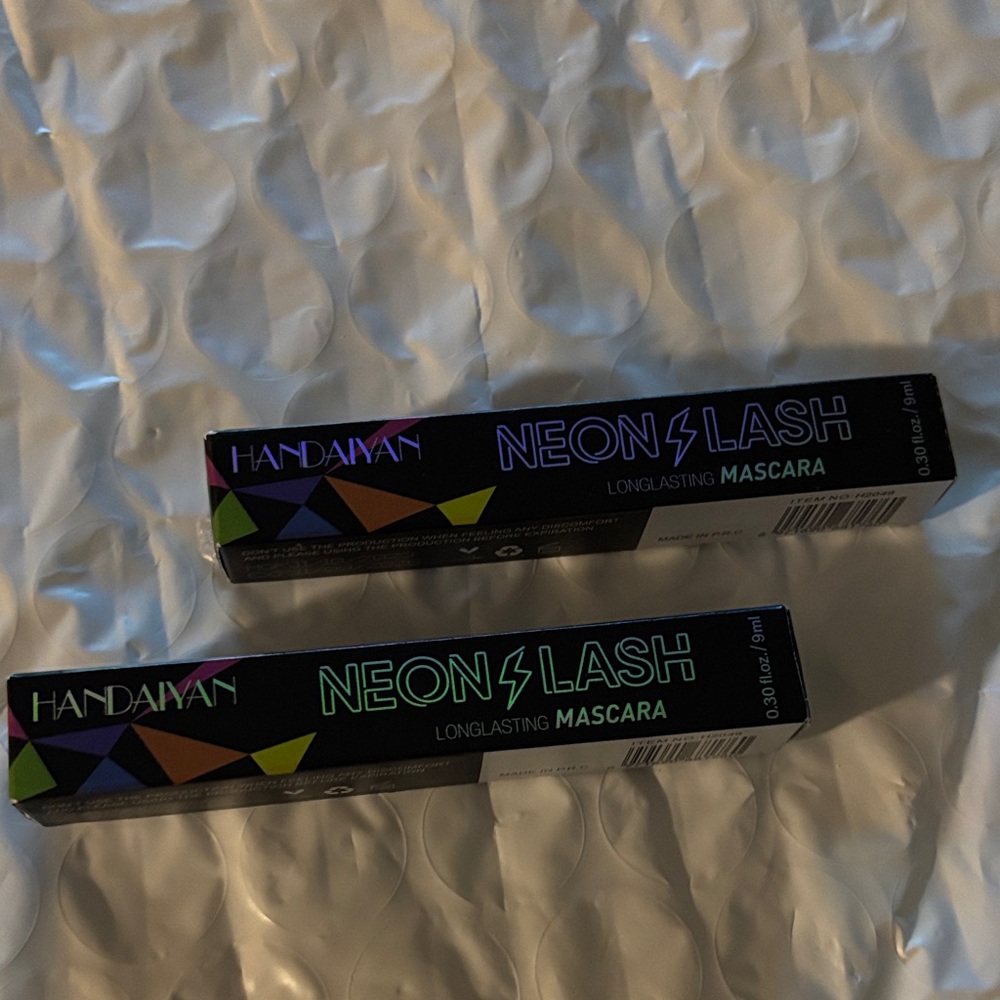 Neon Lash Longlasting Mascara - Pink/Yellow